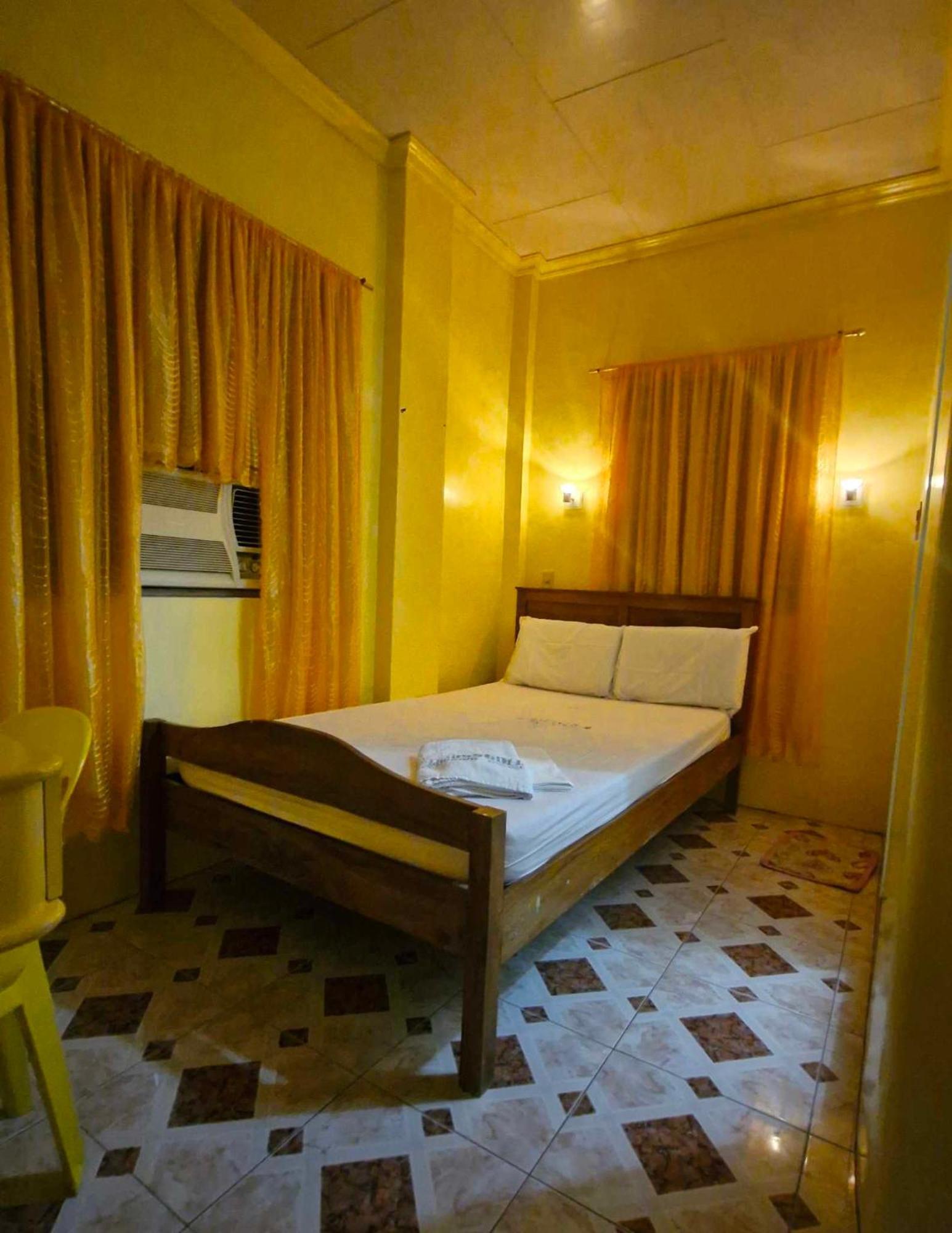 Drossgold Pension House Tubigon Ngoại thất bức ảnh
